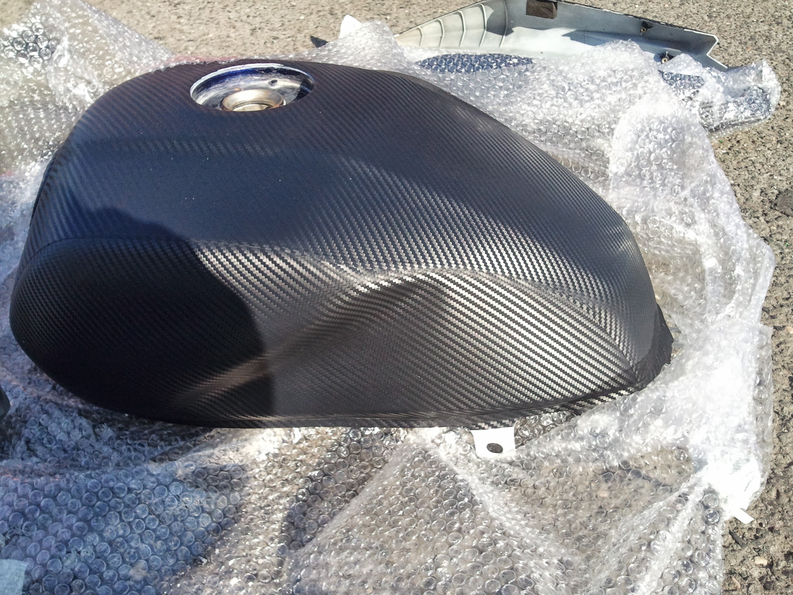 Motortank 3M fóliával
